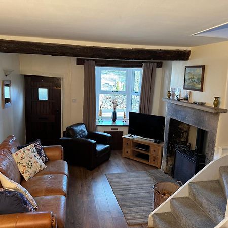 May Cottage Tideswell Exterior photo