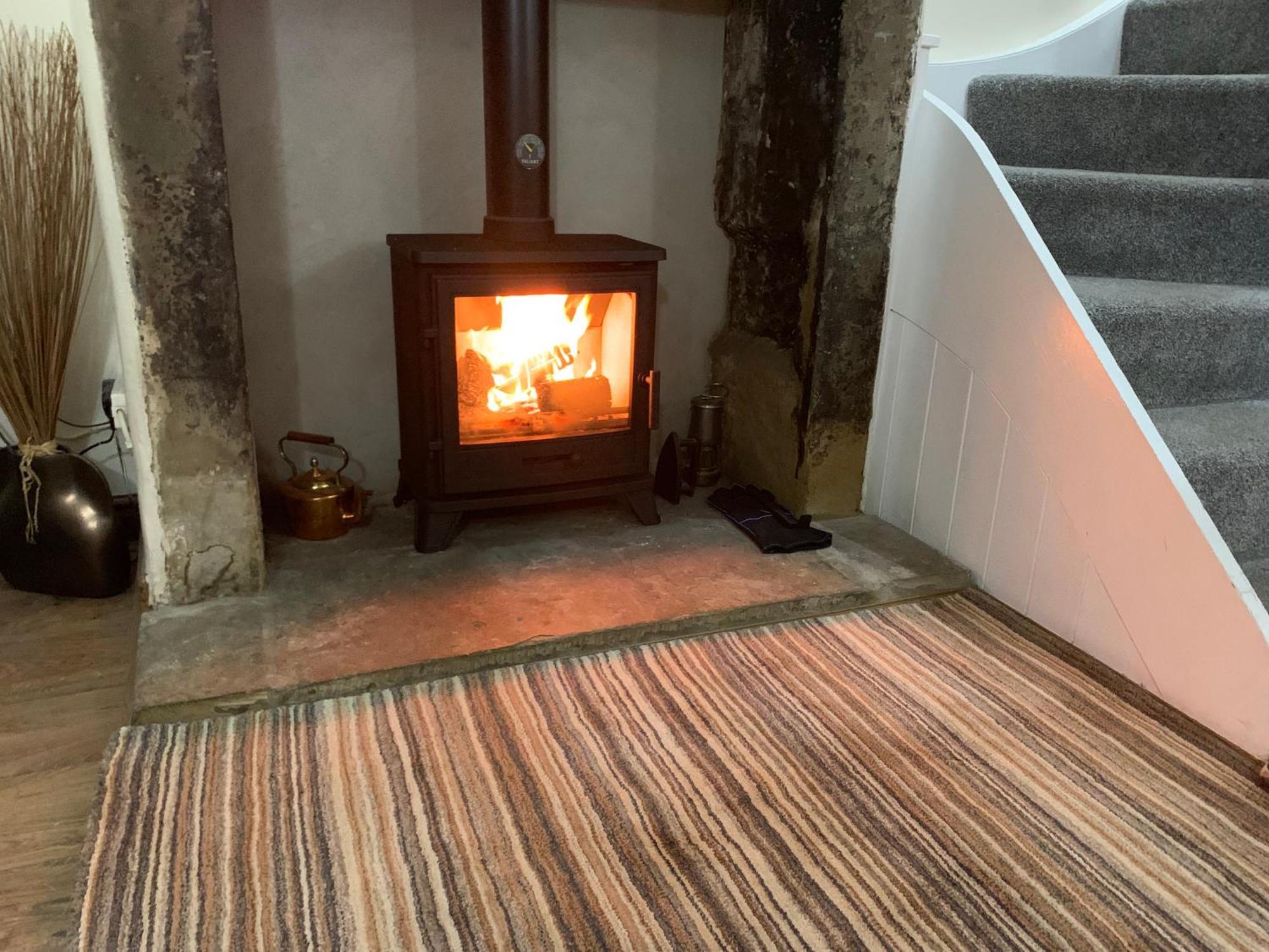 May Cottage Tideswell Exterior photo