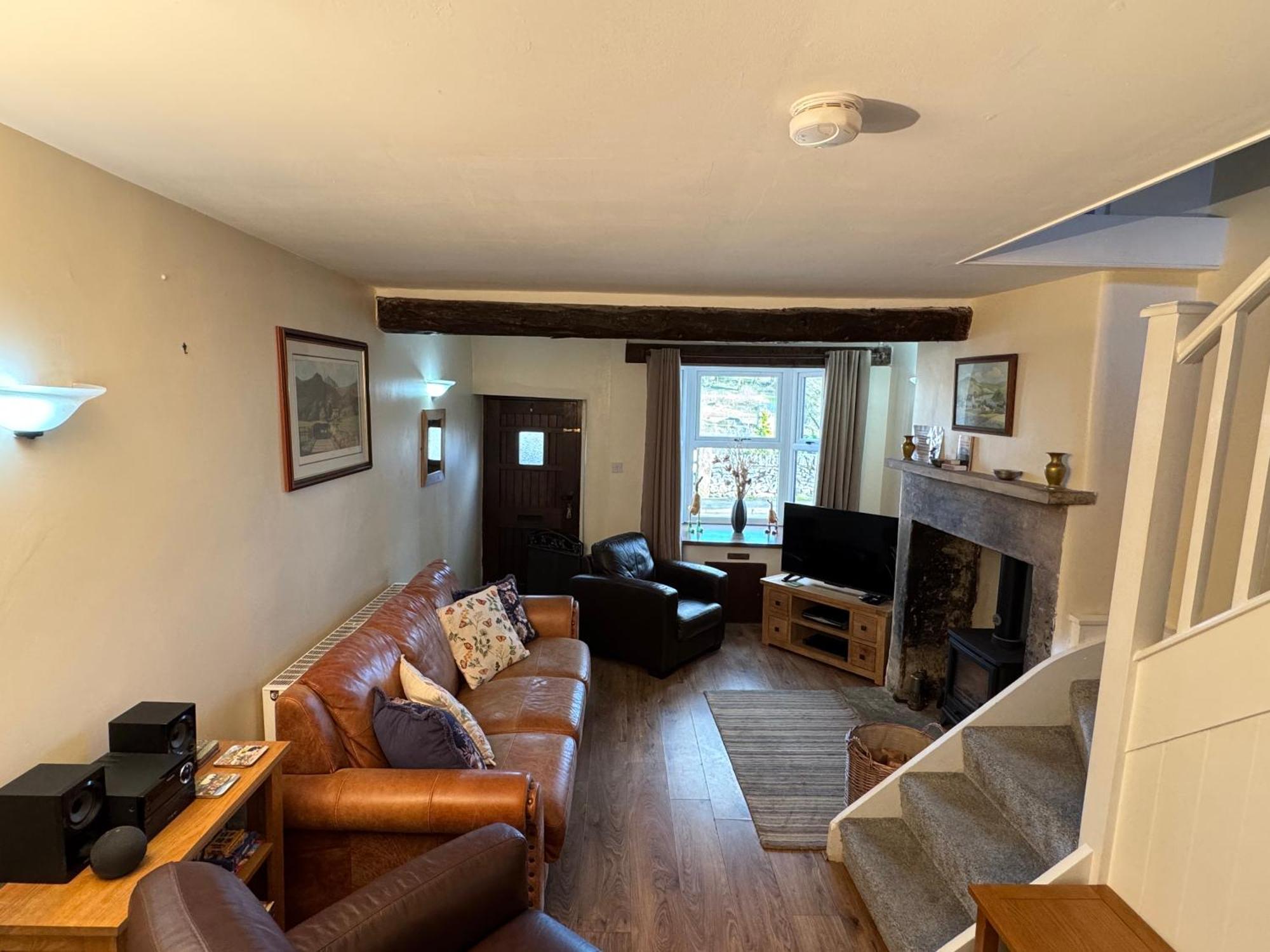 May Cottage Tideswell Exterior photo